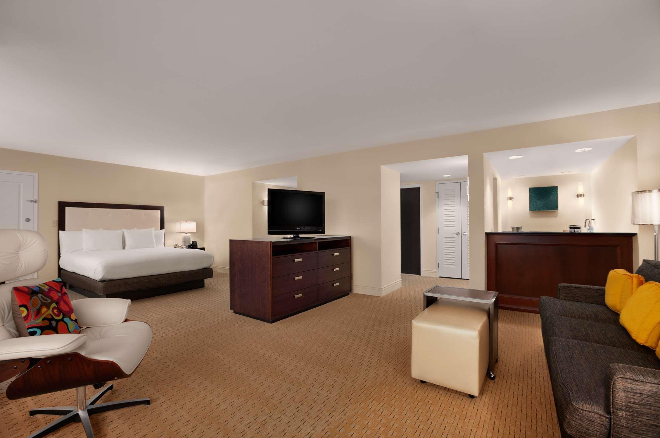 Hilton Miami Airport Blue Lagoon Exterior foto